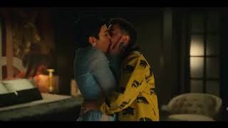 Elite: Season 6 / Kiss Scene — Ari and Nico (Carla Diaz and Ander Puig) | 6x02 Best Kiss Scenes