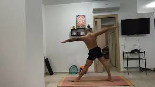 ashtanga yoga Asana in piedi.....fino a dandasana.....🕉🙏