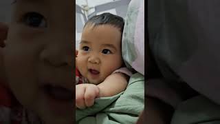 Kembali lagi ke aksi keponakanku yang lucu 🥰🥰 #shorts #cute