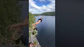 Water jumping 🌊 #nature #climbing #jump #beach #greenscreen