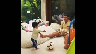 Ronaldo is The best Dad 👨‍👦 #shorts #Ronaldo #CR7 #reeltola #cristianoronaldo #bestdad