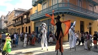 Grupo de artistas nas ruas de Cuba | Street artists in Cuba