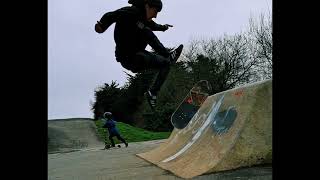 test: editing and slow motion 🤓 #skateboarding #360 #diy #ukskateboarding #treflip