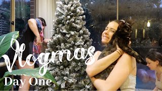 Putting up the Tree + Black Friday shopping / VLOGMAS DAY 1