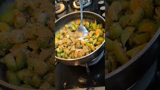 Kantola Sabzi recipe| Kakode Ki Sabzi #food #shorts #trending # spine gourd #cooking#kartoli