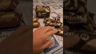 Apertura confezione 6 Mini Magnum con errore? #magnum #magnumicecream #unboxing #foryou #shorts