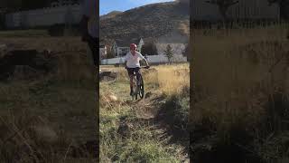 Building Mountain Bike Jumps #mountainbike #jump #crazy