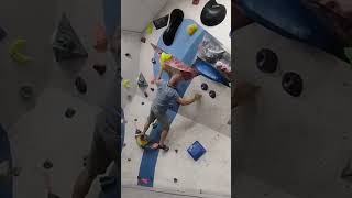 indoor Climbing Bouldering Dyno