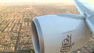 Emirates Landing in Los Angeles (B777-300ER)