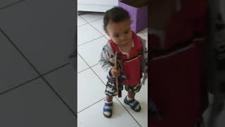 OS PRIMEIROS PASSOS DO MEU FILHO