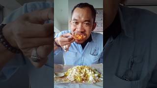 BIASA DONG MAKAN NYA #trending #viralvideo #food #video #kuliner #makan #mukbang #nasikuning #fyp