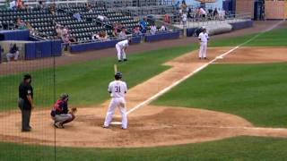 05/24/09 - NEWARK BEARS vs. YORK - ATLANTIC LEAGUE Baseball - 8th Inning Action - CARL EVERETT