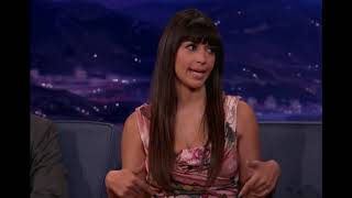 Hannah Simone points.  VIDEO LOOP!