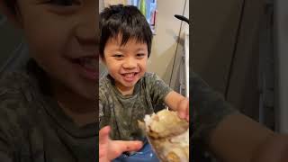 He loves dried fish 😅#filipinotaste #driedfish # #japanesefilipinofamily #filipinofood  #4yearsold