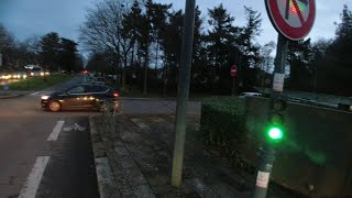 Les cyclistes grillent les feux rouges