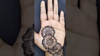 New 🥰 Stylish Flower Mehndi Design #shorts #mehndi #mehndidesign #newmehndi #viral  #stylishmehndi