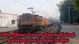 15054-Chhapra Lucknow Express Aishbagh Railways Station Se Hokar Jati Hui / LHB Train