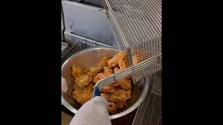 CHICKEN WINGS🐔🍗😋|#shorts |#hungry_bsk