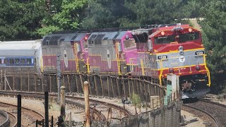 MBTA SUPER EXTRA- GEO TRAIN PASSES THRU JFK UMASS WITH GP40MC 1129 ON A TRIPLE HEADER!!!!!