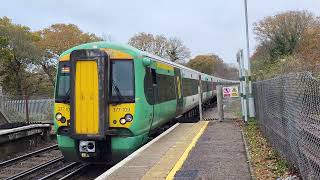 Class 377s pulls into Christ's Hospital