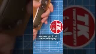 Opening a utility knife