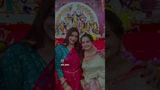 #shorts #repost #youtubeshorts #giamanek #bollywood #shortvideo Gia Manek at durga pooja pandal