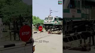 WDG-4 | Indian Railways | Train Engine #shorts #WDG4 #diesellocomotive