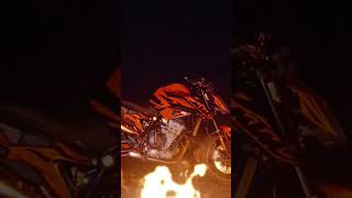 KTM duk 1290 most powerful engen and good loking nacked bicke in tha world #youtubeshorts #trending