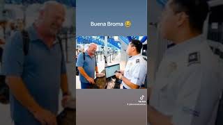 #Viral  ¡Ahora sí se la aplicaron! 🤣Viaja al Salvador y le dicen que era falso su pasaporte #broma