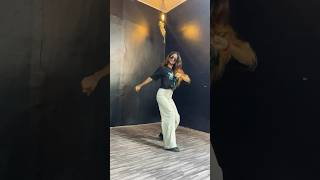 Gore gore mukhde pe 🕶️ dance | Instagram new trending song viral dance#simmychatterjee #shorts