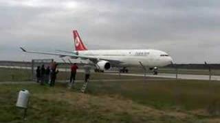 Türkish Airlines Airbus A330 in Hannover Langenhagen (HAJ)