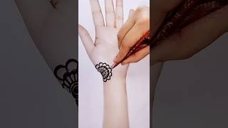 Simple mehndi design 2024.