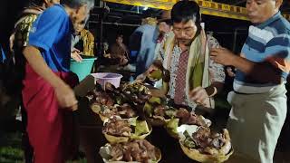 MAKAN Bersama Di Ritual Pemakaman Di Toraja