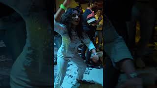 Young lady's full energetic dance #ytshorts #dancebabe