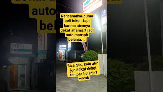 Kenapa ATM selalu dekat pusat perbelanjaan ya?