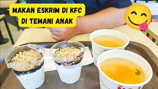 Makan ice cream KFC di sertai hujan dan angin puting beliung di BTM Bogor ngeeri banget