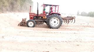 New Holland Fiat 640 Warking On farant baled