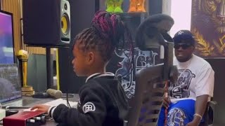 KHALIGRAPH JONES RECORDING WITH HIS DAUGHTER IN THE HOME STUDIO (The mack is back) 🔥🔥