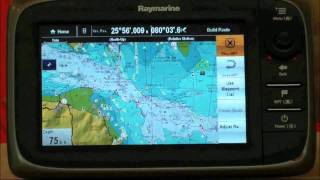 Marine navigation equipment Raymarine e7 Building routes