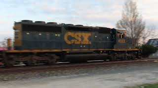 Classic EMD Rumble from Duo of CSX SD40-3s