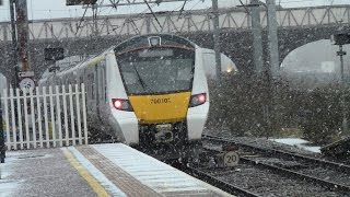 700101 leaving a very snowy Bedford 13/01/2017