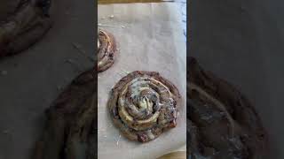 Chocolate Chip Cinnamon Roll Cookies! #cookies #baking #yummy