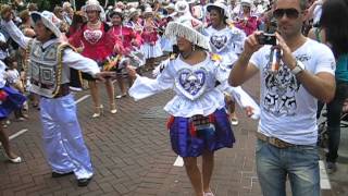 ZOMER CARNAVAL ROTTERDAM 2012 GEFILMD DOOR JOOP VISSER