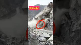 Must Watch Video! A Car Came Under The   Landsliding