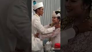 Pernikahan unik pengantin geulis mojang sunda #shorts #pengantincantik #weddingtraditions