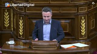 Guillermo Díaz,de C's,homenajea entre lágrimas a las víctimas de ETA a las que el PSOE da la espalda