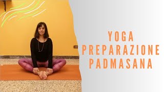 Yoga - Preparazione a padmasana (posizione del loto)