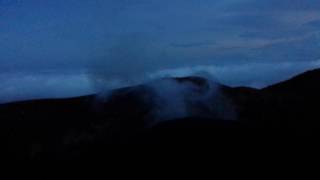 Suasana di pagi haridi Puncak gunung marapi sumbar