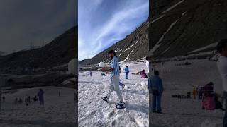 Rohtang Pass In June #shorts #shortsfeed #shortsviral #shortvideo #rohtangpass #rohtang