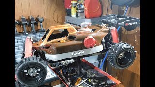 Losi 5ive B finishing up tuning with FS clutch and UFC spring